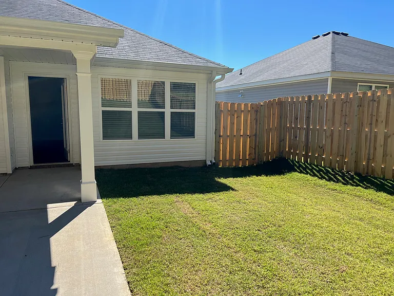 7467 Hanford Dr — Photo 31