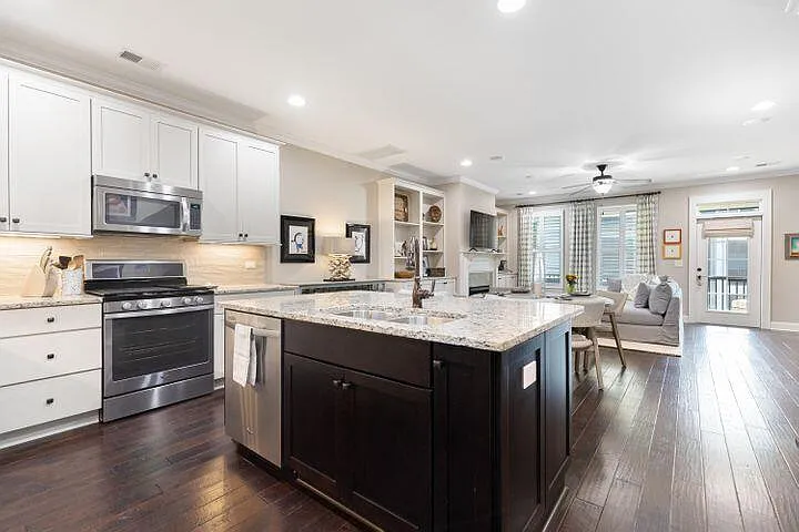 192 Slipper Shell Ct — Photo 8
