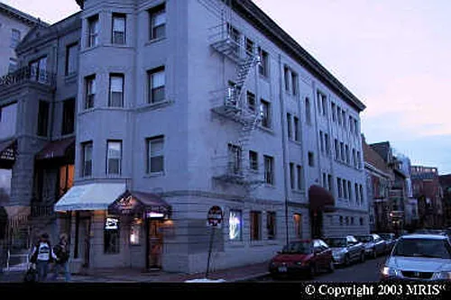 1425 Hopkins St NW #201 Photo 1