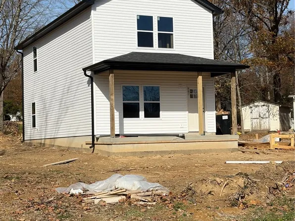 1845 Heathglen Circle, North Vernon, IN 47265