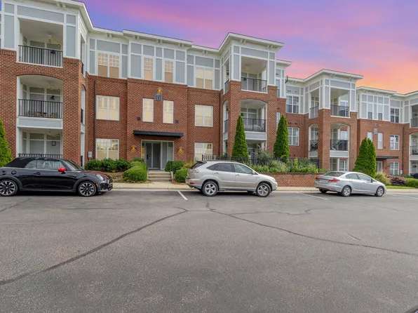 601 Finsbury St APT 100, Durham, NC 27703