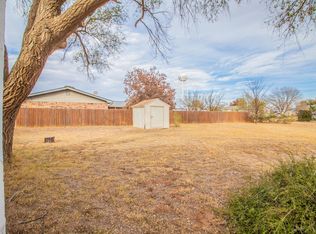 806 4th St, Levelland, TX 79336