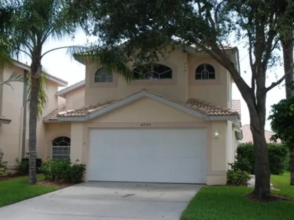 6725 Calumet Dr, Naples, FL 34113