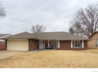 6809 E 50th Pl, Tulsa, OK 74145