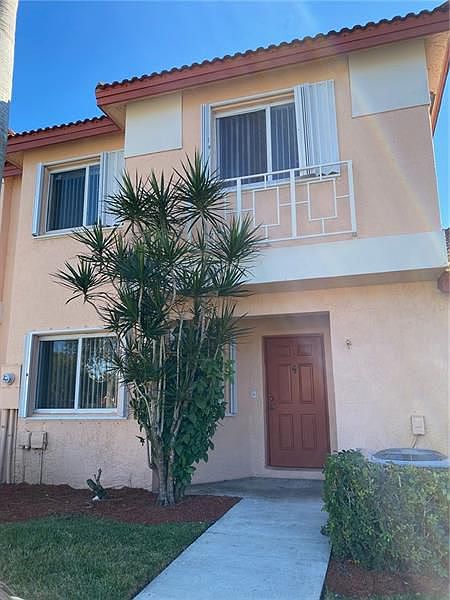 1st image of 805 NW 208th Cir #0