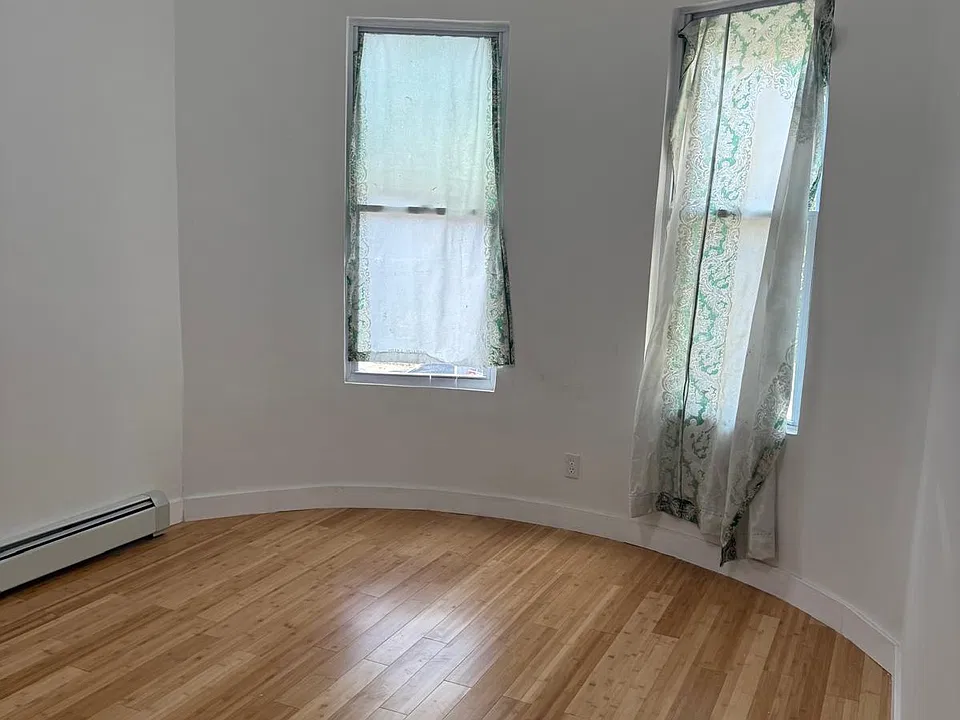 2158 Clinton Ave #2