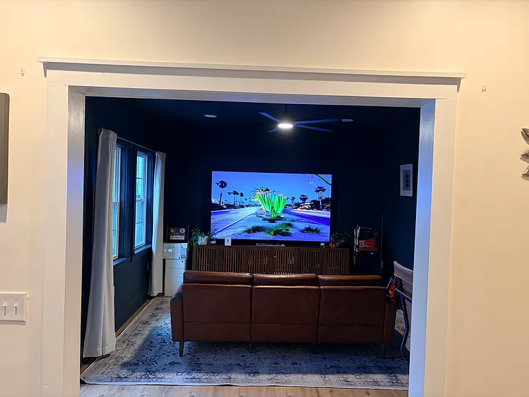 Office bonus room off the kitchen