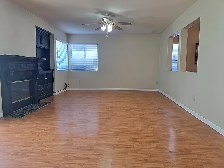 9507 Salinger St — Photo 10