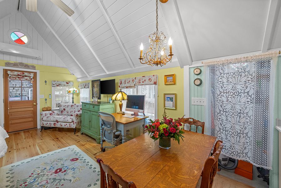 13th image of this home