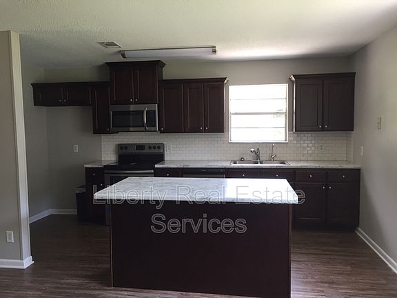 2nd image of 638 Fleming Rd