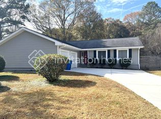 565 Lakeridge Cir SE, Conyers, GA 30094