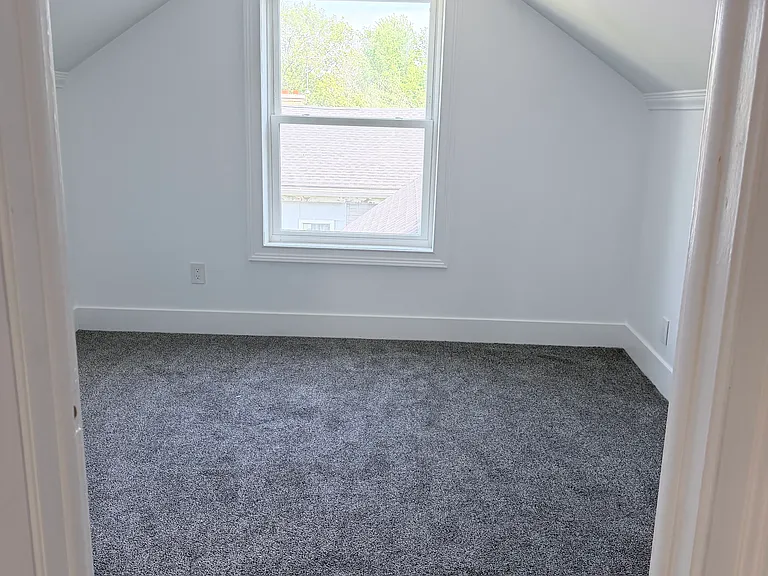 2760 Niagara Rd — Photo 19