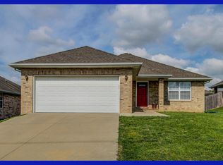 3539 S Glen View Ave, Springfield, MO 65804