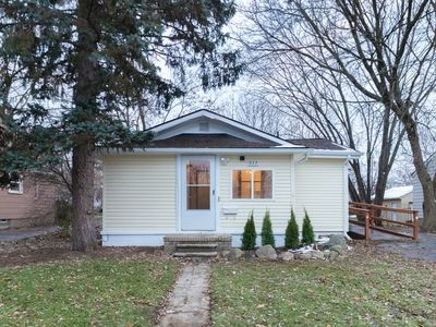 977 Boston Ave, Waterford, MI, 48328