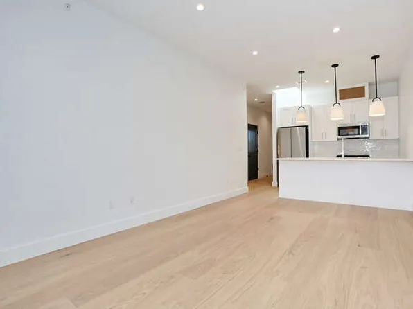 7-32 Richard St, Fair Lawn, NJ 07410