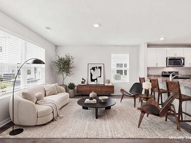 310 Honeystone St — Photo 17