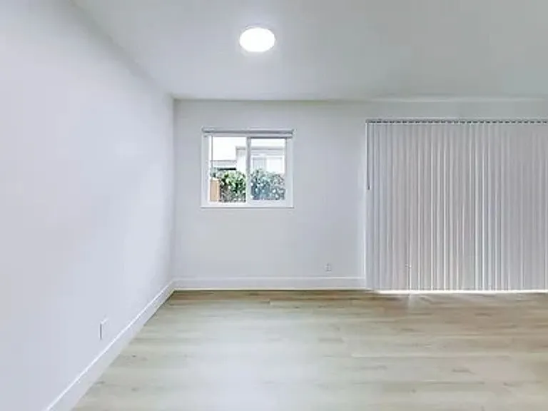 2727 Marina Boulevard — Photo 20