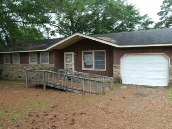 22 Powers Ct, Hopkins, SC 29061