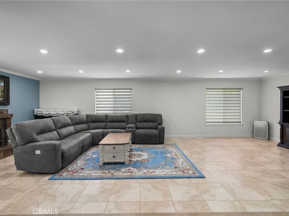 3rd image of 13171 Constable Ave