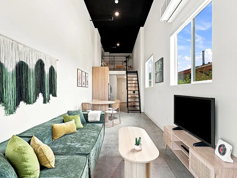Step Designer Lofts — Photo 69