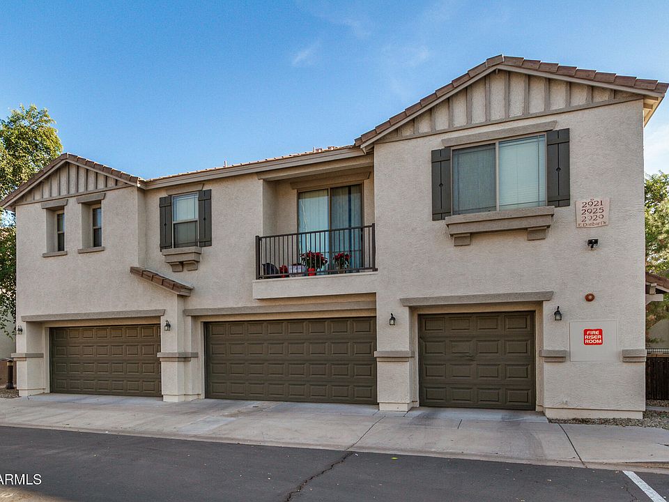 1st image of 2925 E DUNBAR Drive