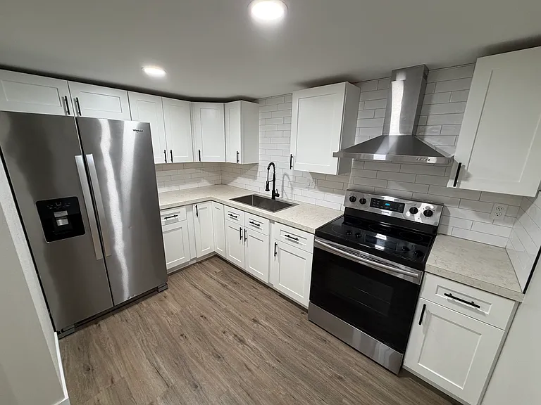 524 N 8th Ave #A — Photo 3