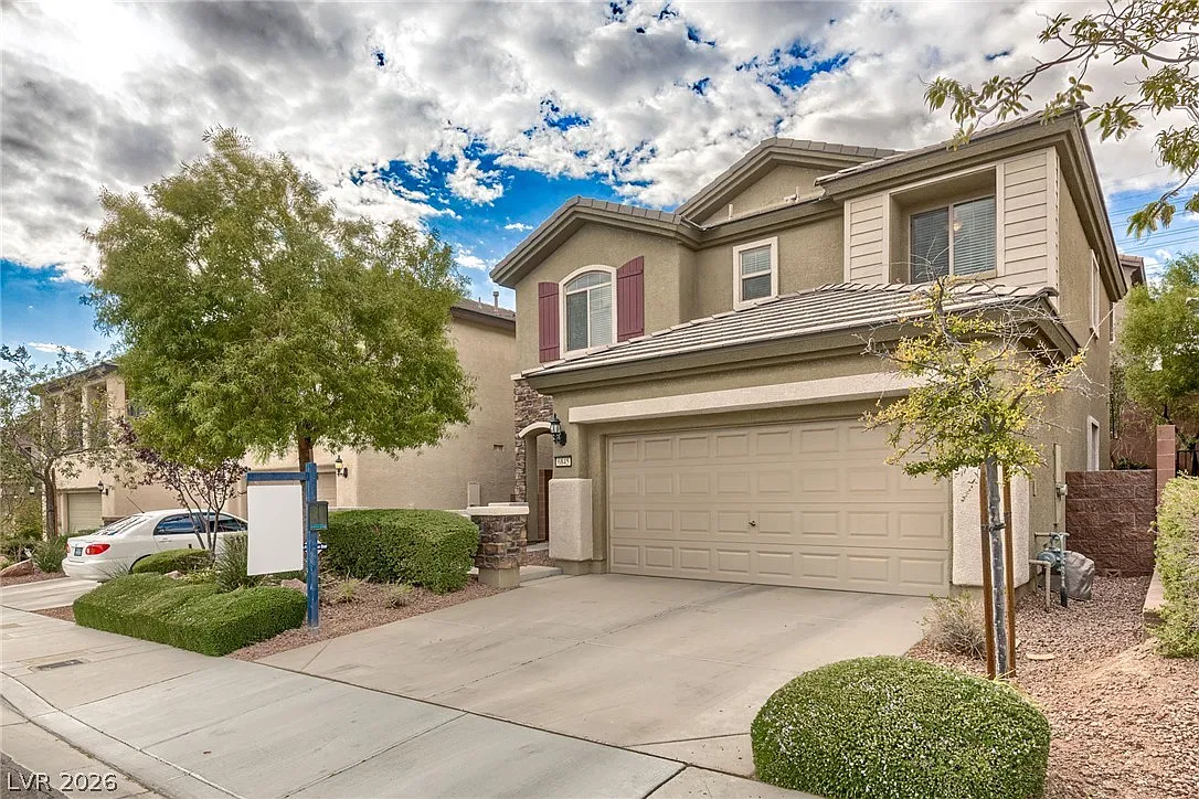 4 bed, 2.5 bath, 1865 sqft, $2,295 — Photo 2