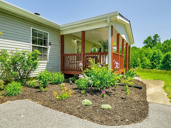 Exterior Facing the Large Deck