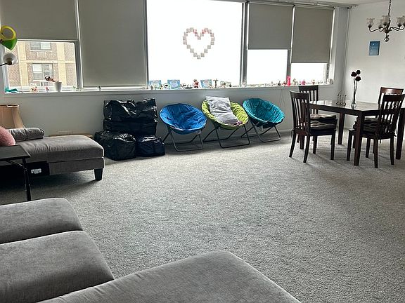 4th image of 6301 N Sheridan Rd APT 6O