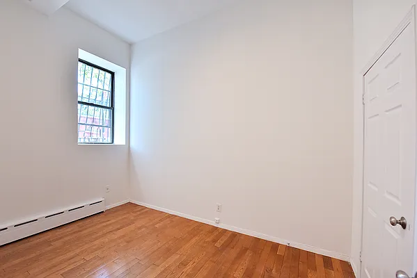 Rented by LEE & ASSOCIATES NYC RESIDENTIAL LLC | media 21