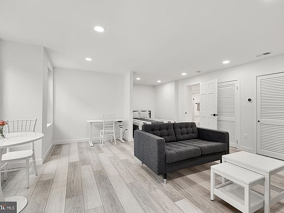 2nd image of 1821 19th St NW APT 2
