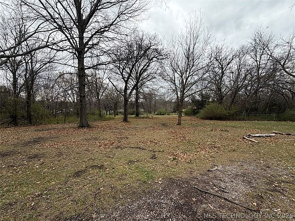 5th image of 32642 E 713th Rd