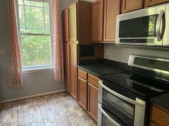 3rd image of 979 Hollymeade Cir #13606719