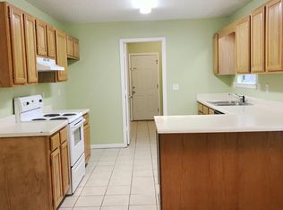 196 Wade Ln APT B, Pea Ridge, AR 72751