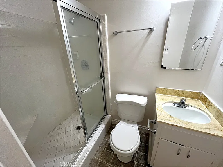 1933 Pelham Ave #3 — Photo 19