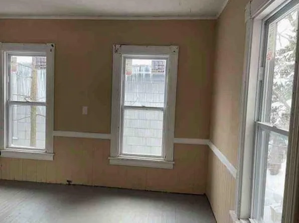 1221 Butternut St, Syracuse, NY 13208