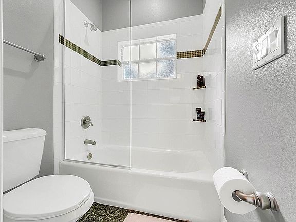 2nd image of 3302 Helen Ave #0