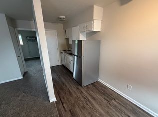 Discover Unmatched Convenience in a Prime Location in your 1 BR, 1BA Apartment! Hablamos Espanol!, Louisville, KY 40219
