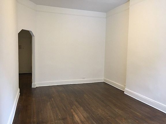 2nd image of 333 E 88th St APT 1B