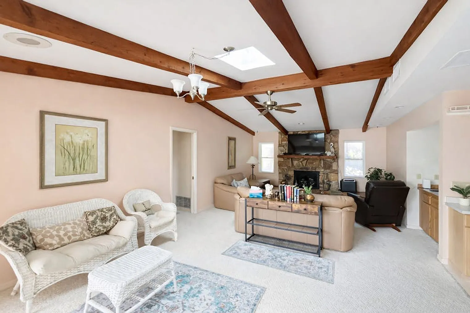 4 bed, 2.0 bath, 2389 sqft, $7,371 — Photo 2