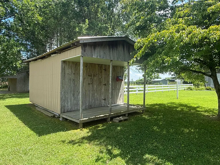 12200 Highway 40 — Photo 4