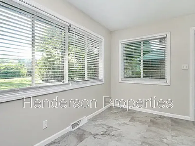 2244 English Dr — Photo 5