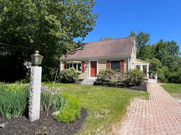 337 Middle Road, Falmouth, ME 04105