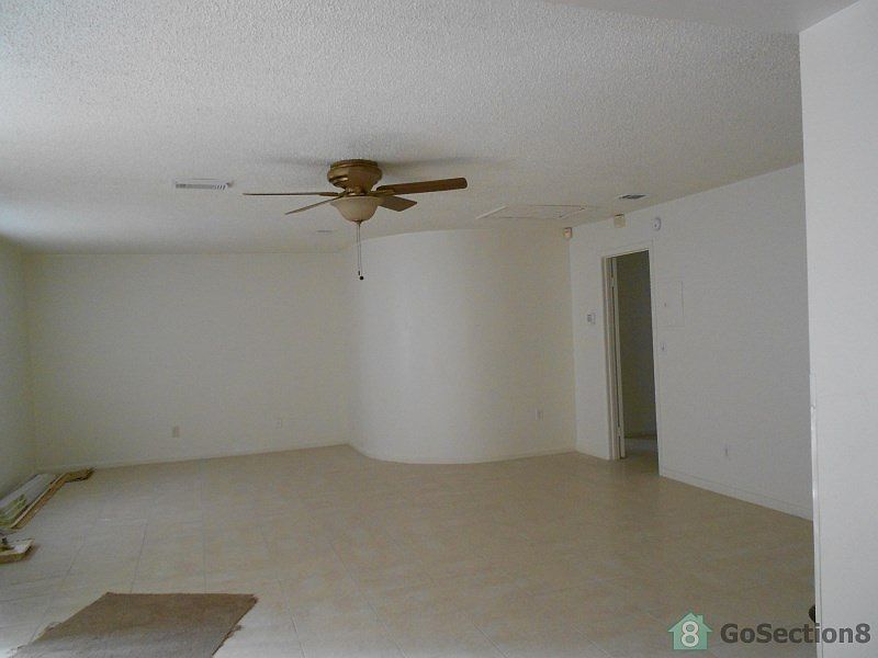 2nd image of 8207 Ogontz Ave