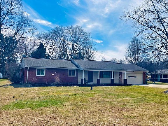 2nd image of 4390 Middle Ridge Rd