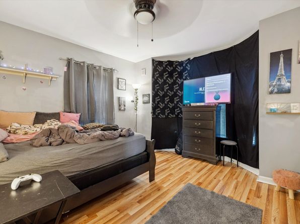 manchester-new-hampshire-95345048 picture