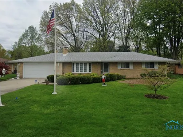 3717 Tall Oaks Rd, Toledo, OH 43614