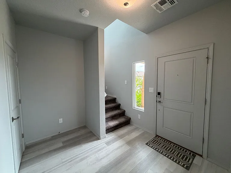 6119 Motherwell Dr SE — Photo 7