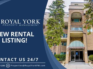 4005 Don Mills Rd #324, Toronto, ON M2H3J9