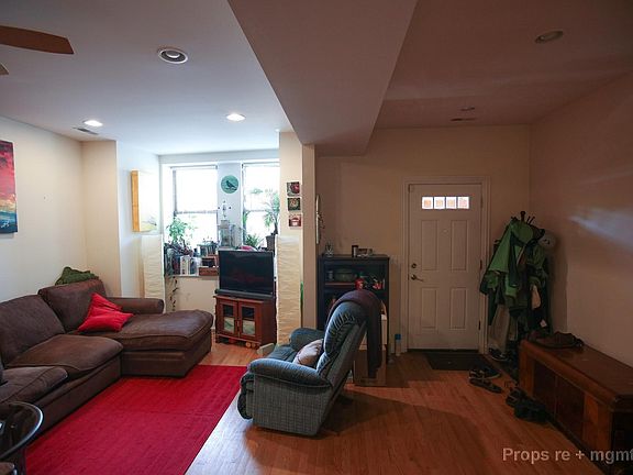 4th image of 2906 W Palmer St #1ST